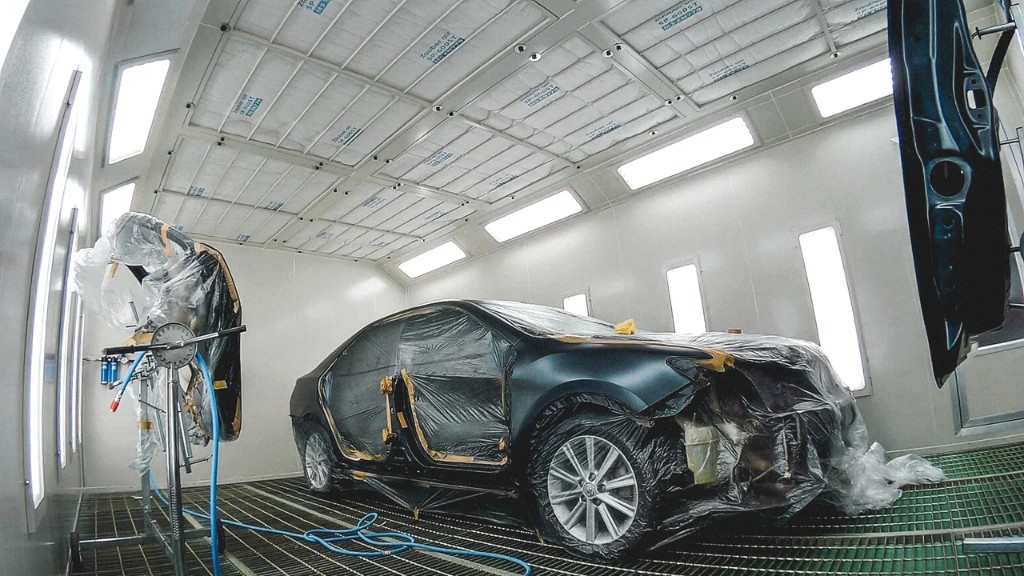 Покраска автомобиля в камере